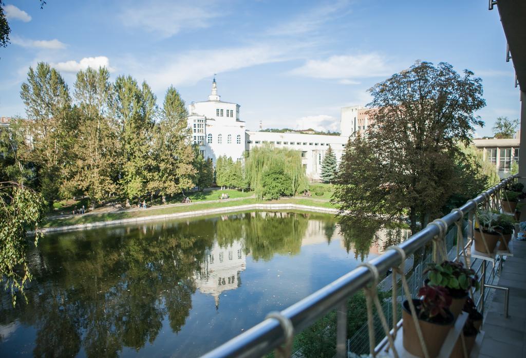 City Central Lviv Hostel エクステリア 写真